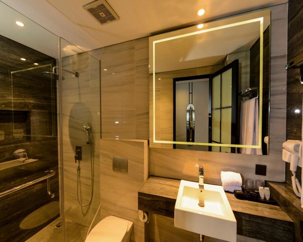 Nata Azana Hotel Solo المظهر الخارجي الصورة
